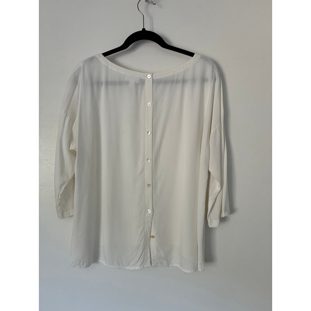 J. Jill White Lightweight Boatneck 3/4 Sleeve Button Black Closure Blouse Sz LP - Picture 7 of 11